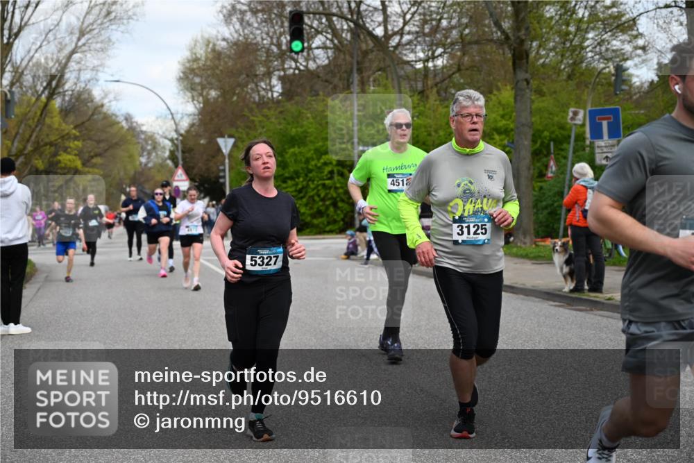 12.04.2026 - 45. Internationalen Wilhelmsburger Insellauf J. Mangold http://msf.ph/oto/9516610 12.04.2026 13:19:15 Ziel 5019, 4543, 4793, 5786, 4112, 3071, 2027, 5007, 4594, 4984, 3927, 3193, 4469, 5327, 3125, 4518, 5778, 2799, 4972, 4972, 3265, 5003, 3857, 2946, 4905, 4274, 2534, 4936 meine-sportfotos.de