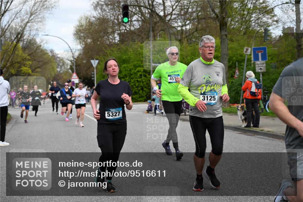 12.04.2026 - 45. Internationalen Wilhelmsburger Insellauf J. Mangold http://msf.ph/oto/9516611 12.04.2026 13:19:15 Ziel 5019, 4543, 4793, 5786, 4112, 3071, 2027, 5007, 4594, 4984, 3927, 3193, 4469, 5327, 3125, 4518, 5778, 2799, 4972, 4972, 3265, 5003, 3857, 2946, 4905, 4274, 2534, 4936 meine-sportfotos.de
