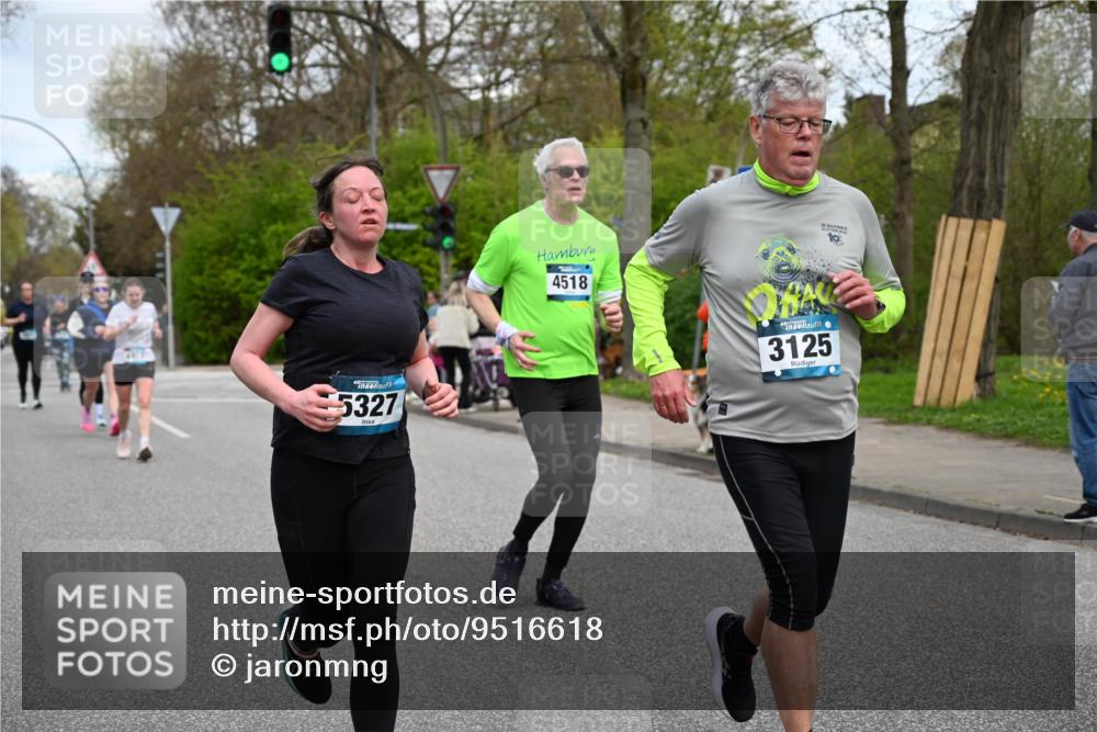 12.04.2026 - 45. Internationalen Wilhelmsburger Insellauf J. Mangold http://msf.ph/oto/9516618 12.04.2026 13:19:16 Ziel 5019, 4543, 4793, 5786, 4112, 3071, 2027, 5007, 4594, 4984, 3927, 3193, 4469, 3193, 4469, 5327, 3125, 4518, 5778, 2799, 4972, 3265, 5003, 3857, 2946, 4905, 4274, 2534, 4936 meine-sportfotos.de