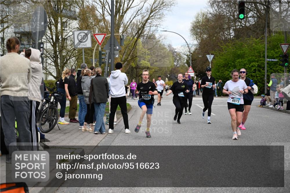 12.04.2026 - 45. Internationalen Wilhelmsburger Insellauf J. Mangold http://msf.ph/oto/9516623 12.04.2026 13:19:18 Ziel 5019, 4543, 4793, 5786, 4112, 3071, 2027, 5007, 4594, 4984, 3927, 3193, 4469, 5327, 3125, 5327, 3125, 4518, 5778, 2799, 4972, 3265, 5003, 3857, 2946, 4905, 4274, 2534, 4936, 2366, 3655 meine-sportfotos.de