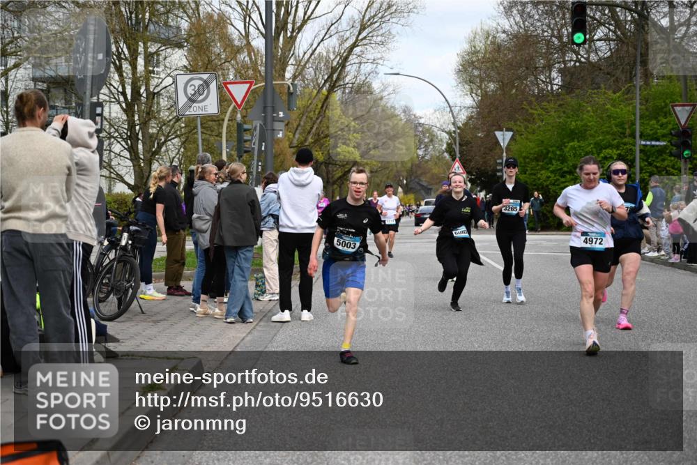 12.04.2026 - 45. Internationalen Wilhelmsburger Insellauf J. Mangold http://msf.ph/oto/9516630 12.04.2026 13:19:19 Ziel 5019, 4543, 4793, 5786, 4112, 3071, 2027, 5007, 4594, 4984, 3927, 3193, 4469, 5327, 3125, 4518, 4518, 5778, 2799, 4972, 3265, 5003, 3857, 2946, 4905, 4274, 2534, 4936, 2366, 3655 meine-sportfotos.de
