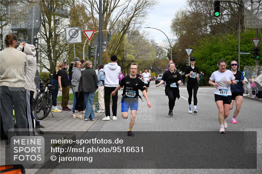 12.04.2026 - 45. Internationalen Wilhelmsburger Insellauf J. Mangold http://msf.ph/oto/9516631 12.04.2026 13:19:19 Ziel 5019, 4543, 4793, 5786, 4112, 3071, 2027, 5007, 4594, 4984, 3927, 3193, 4469, 5327, 3125, 4518, 4518, 5778, 2799, 4972, 3265, 5003, 3857, 2946, 4905, 4274, 2534, 4936, 2366, 3655 meine-sportfotos.de