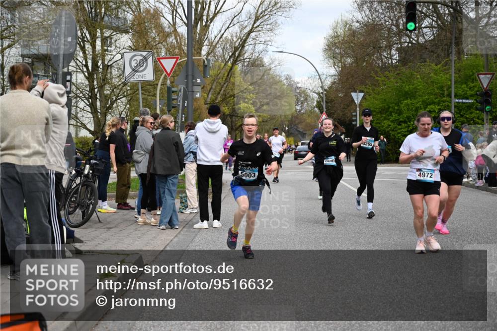12.04.2026 - 45. Internationalen Wilhelmsburger Insellauf J. Mangold http://msf.ph/oto/9516632 12.04.2026 13:19:19 Ziel 5019, 4543, 4793, 5786, 4112, 3071, 2027, 5007, 4594, 4984, 3927, 3193, 4469, 5327, 3125, 4518, 4518, 5778, 2799, 4972, 3265, 5003, 3857, 2946, 4905, 4274, 2534, 4936, 2366, 3655 meine-sportfotos.de