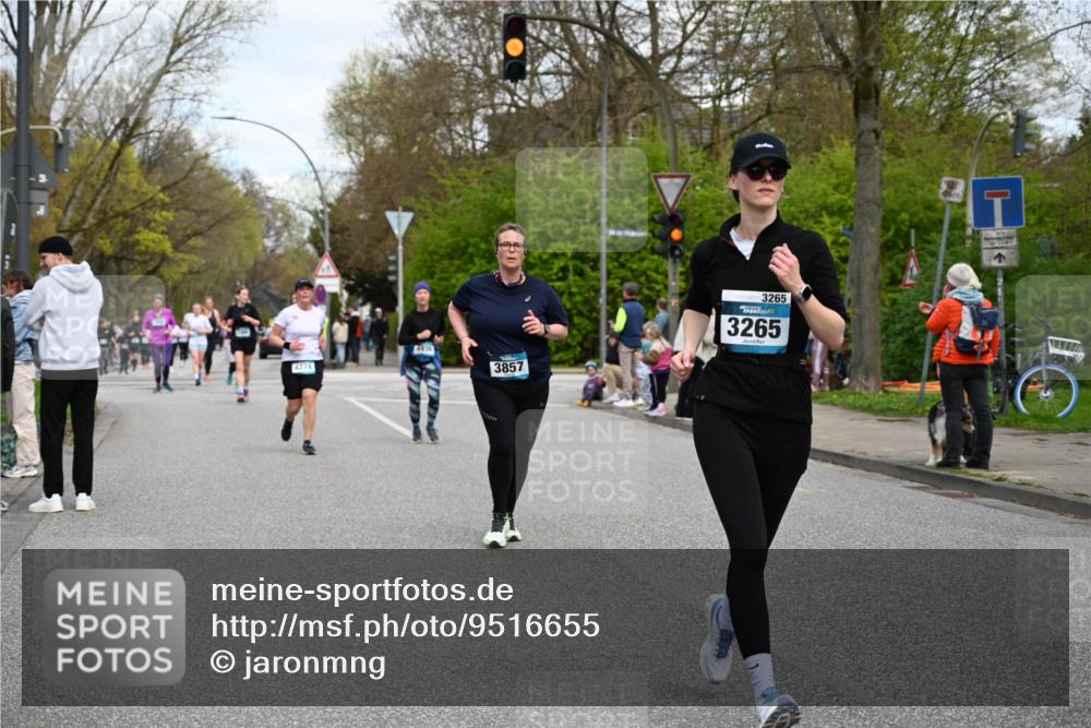12.04.2026 - 45. Internationalen Wilhelmsburger Insellauf J. Mangold http://msf.ph/oto/9516655 12.04.2026 13:19:23 Ziel 3071, 2027, 5007, 4594, 4984, 3927, 3193, 4469, 5327, 3125, 4518, 5778, 2799, 2799, 4972, 3265, 5003, 3857, 2946, 2946, 4905, 4274, 2534, 4936, 2366, 3655 meine-sportfotos.de