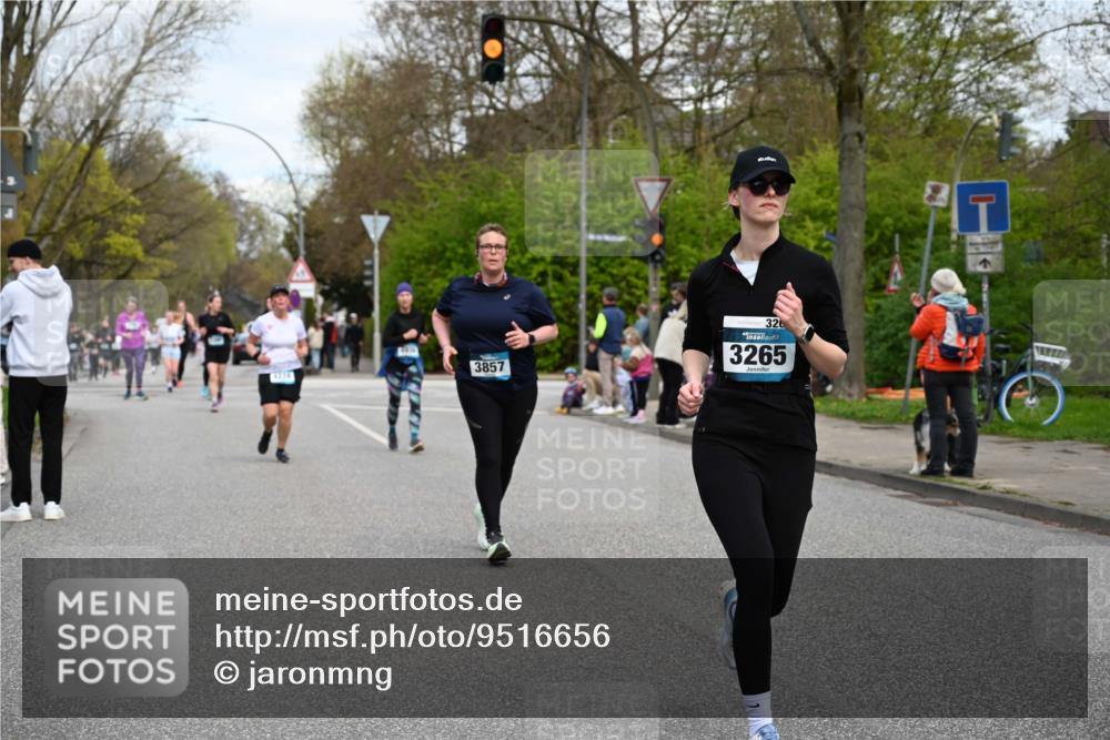 12.04.2026 - 45. Internationalen Wilhelmsburger Insellauf J. Mangold http://msf.ph/oto/9516656 12.04.2026 13:19:23 Ziel 3071, 2027, 5007, 4594, 4984, 3927, 3193, 4469, 5327, 3125, 4518, 5778, 2799, 2799, 4972, 3265, 5003, 3857, 2946, 2946, 4905, 4274, 2534, 4936, 2366, 3655 meine-sportfotos.de