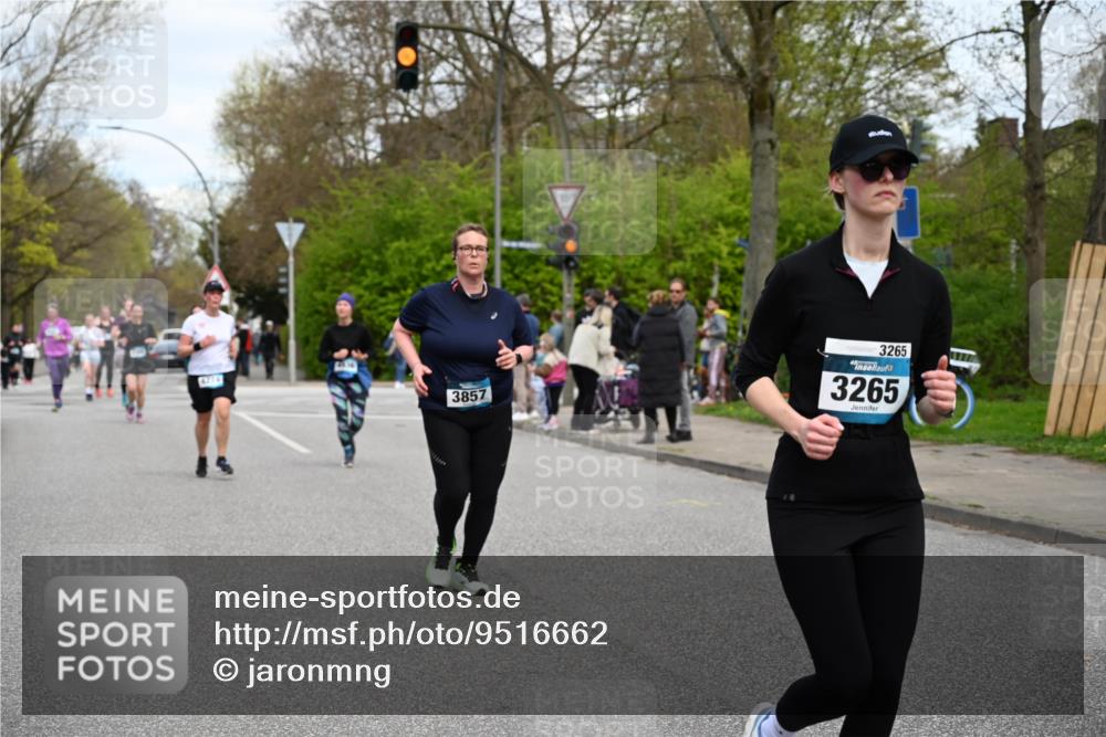 12.04.2026 - 45. Internationalen Wilhelmsburger Insellauf J. Mangold http://msf.ph/oto/9516662 12.04.2026 13:19:23 Ziel 3071, 2027, 5007, 4594, 4984, 3927, 3193, 4469, 5327, 3125, 4518, 5778, 2799, 2799, 4972, 3265, 5003, 3857, 2946, 2946, 4905, 4274, 2534, 4936, 2366, 3655 meine-sportfotos.de