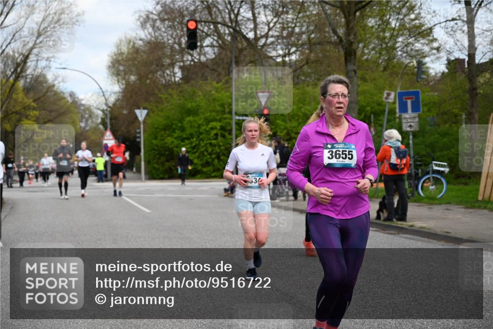 12.04.2026 - 45. Internationalen Wilhelmsburger Insellauf J. Mangold http://msf.ph/oto/9516722 12.04.2026 13:19:35 Ziel 5007, 4594, 4984, 3927, 3193, 4469, 5327, 3125, 4518, 5778, 2799, 4972, 3265, 5003, 3857, 2946, 2946, 4905, 4274, 2534, 4936, 2366, 3655, 2261, 2264, 3448, 3449, 2894, 2888 meine-sportfotos.de