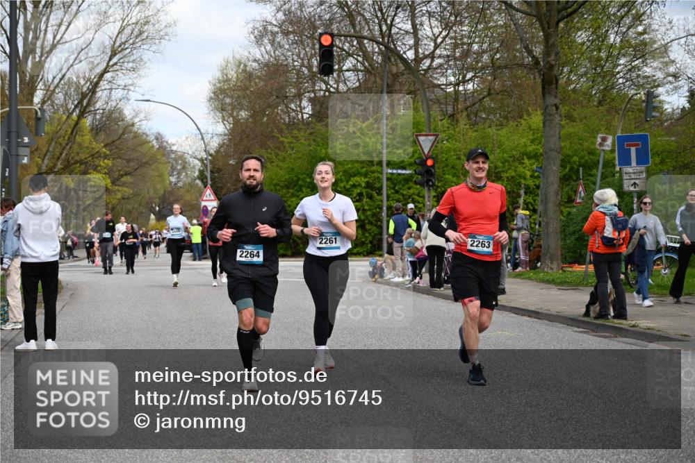 12.04.2026 - 45. Internationalen Wilhelmsburger Insellauf J. Mangold http://msf.ph/oto/9516745 12.04.2026 13:19:42 Ziel 5327, 3125, 4518, 5778, 2799, 4972, 3265, 5003, 3857, 2946, 4905, 4274, 2534, 4936, 2366, 3655, 3655, 2261, 2264, 3448, 3449, 2894, 2888, 3898 meine-sportfotos.de