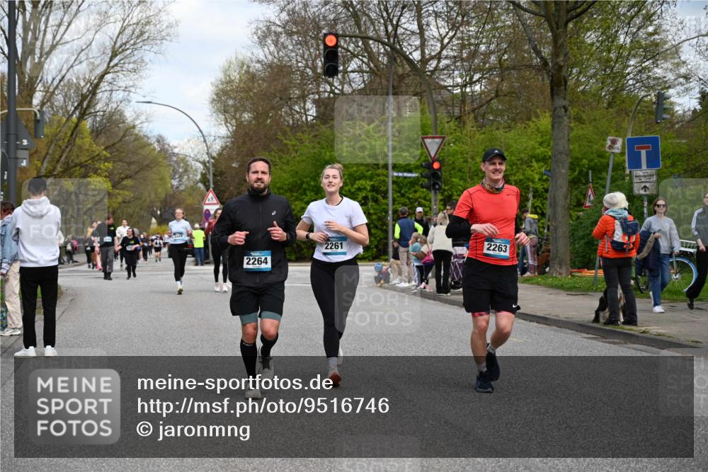 12.04.2026 - 45. Internationalen Wilhelmsburger Insellauf J. Mangold http://msf.ph/oto/9516746 12.04.2026 13:19:42 Ziel 5327, 3125, 4518, 5778, 2799, 4972, 3265, 5003, 3857, 2946, 4905, 4274, 2534, 4936, 2366, 3655, 3655, 2261, 2264, 3448, 3449, 2894, 2888, 3898 meine-sportfotos.de