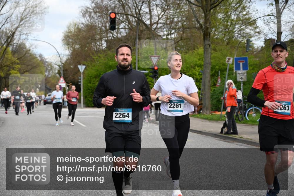 12.04.2026 - 45. Internationalen Wilhelmsburger Insellauf J. Mangold http://msf.ph/oto/9516760 12.04.2026 13:19:44 Ziel 4518, 5778, 2799, 4972, 3265, 5003, 3857, 2946, 4905, 4274, 2534, 4936, 2366, 3655, 2261, 2264, 3448, 3449, 2894, 2888, 3898, 2431, 4121, 5308 meine-sportfotos.de