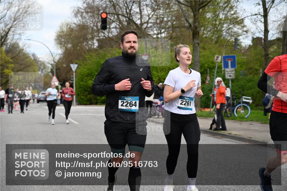 12.04.2026 - 45. Internationalen Wilhelmsburger Insellauf J. Mangold http://msf.ph/oto/9516763 12.04.2026 13:19:44 Ziel 4518, 5778, 2799, 4972, 3265, 5003, 3857, 2946, 4905, 4274, 2534, 4936, 2366, 3655, 2261, 2264, 3448, 3449, 2894, 2888, 3898, 2431, 4121, 5308 meine-sportfotos.de