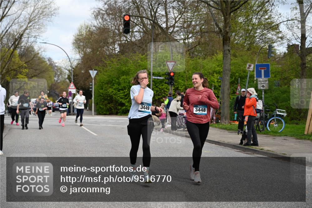 12.04.2026 - 45. Internationalen Wilhelmsburger Insellauf J. Mangold http://msf.ph/oto/9516770 12.04.2026 13:19:49 Ziel 4972, 3265, 5003, 3857, 2946, 4905, 4274, 2534, 4936, 2366, 3655, 2261, 2264, 3448, 3449, 2894, 2888, 3898, 2431, 4121, 5308, 3236, 4718 meine-sportfotos.de