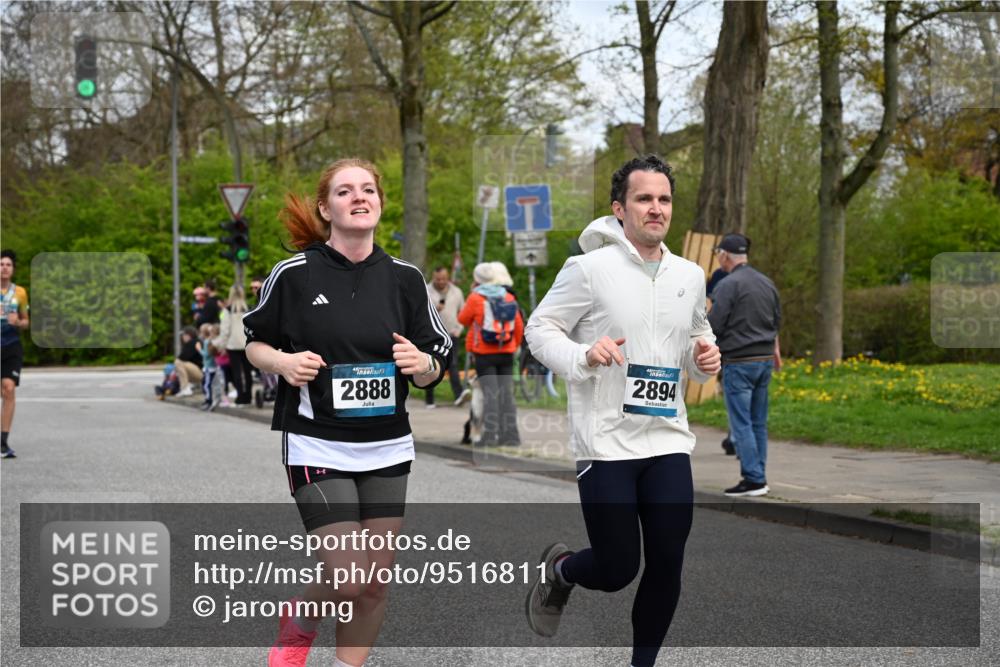 12.04.2026 - 45. Internationalen Wilhelmsburger Insellauf J. Mangold http://msf.ph/oto/9516811 12.04.2026 13:19:57 Ziel 5003, 3857, 2946, 4905, 4274, 2534, 4936, 2366, 3655, 2261, 2264, 3448, 3449, 2894, 2888, 3898, 2431, 4121, 5308, 3236, 4718, 2247, 3203, 5342, 3822, 3821, 4999, 4803, 2224, 4223, 4224, 4954 meine-sportfotos.de
