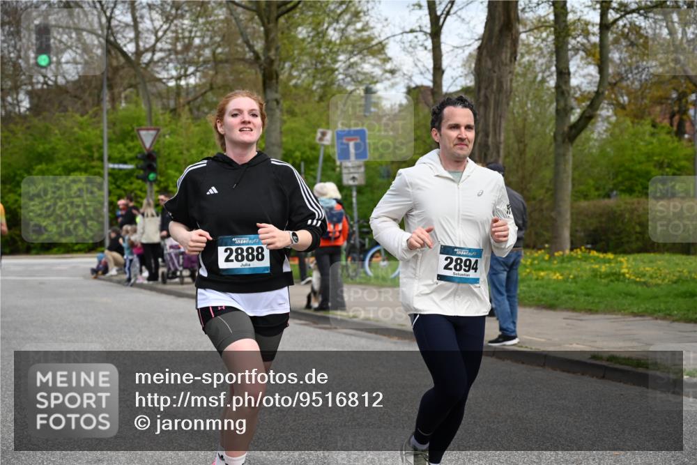 12.04.2026 - 45. Internationalen Wilhelmsburger Insellauf J. Mangold http://msf.ph/oto/9516812 12.04.2026 13:19:57 Ziel 5003, 3857, 2946, 4905, 4274, 2534, 4936, 2366, 3655, 2261, 2264, 3448, 3449, 2894, 2888, 3898, 2431, 4121, 5308, 3236, 4718, 2247, 3203, 5342, 3822, 3821, 4999, 4803, 2224, 4223, 4224, 4954 meine-sportfotos.de