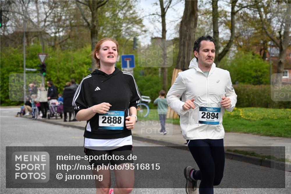 12.04.2026 - 45. Internationalen Wilhelmsburger Insellauf J. Mangold http://msf.ph/oto/9516815 12.04.2026 13:19:57 Ziel 5003, 3857, 2946, 4905, 4274, 2534, 4936, 2366, 3655, 2261, 2264, 3448, 3449, 2894, 2888, 3898, 2431, 4121, 5308, 3236, 4718, 2247, 3203, 5342, 3822, 3821, 4999, 4803, 2224, 4223, 4224, 4954 meine-sportfotos.de
