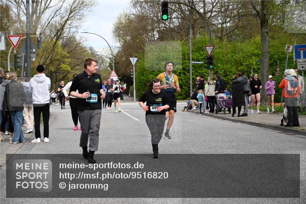12.04.2026 - 45. Internationalen Wilhelmsburger Insellauf J. Mangold http://msf.ph/oto/9516820 12.04.2026 13:19:59 Ziel 3857, 2946, 4905, 4274, 2534, 4936, 2366, 3655, 2261, 2264, 3448, 3449, 2894, 2888, 3898, 2431, 4121, 5308, 3236, 4718, 2247, 3203, 5342, 3822, 3821, 4999, 4803, 2224, 4223, 4224, 4954, 5258, 3284 meine-sportfotos.de