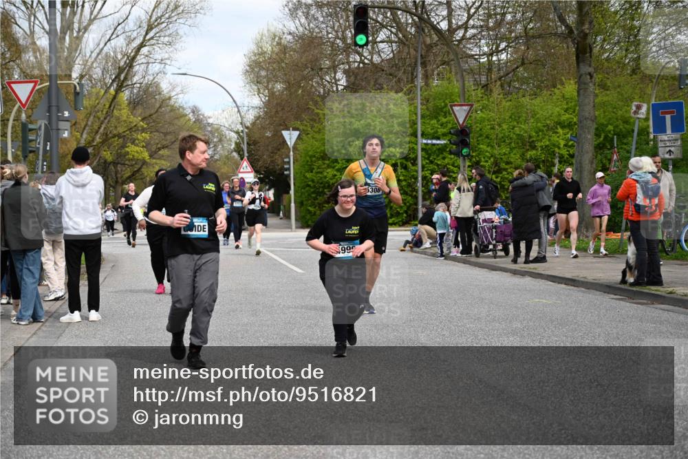 12.04.2026 - 45. Internationalen Wilhelmsburger Insellauf J. Mangold http://msf.ph/oto/9516821 12.04.2026 13:19:59 Ziel 3857, 2946, 4905, 4274, 2534, 4936, 2366, 3655, 2261, 2264, 3448, 3449, 2894, 2888, 3898, 2431, 4121, 5308, 3236, 4718, 2247, 3203, 5342, 3822, 3821, 4999, 4803, 2224, 4223, 4224, 4954, 5258, 3284 meine-sportfotos.de