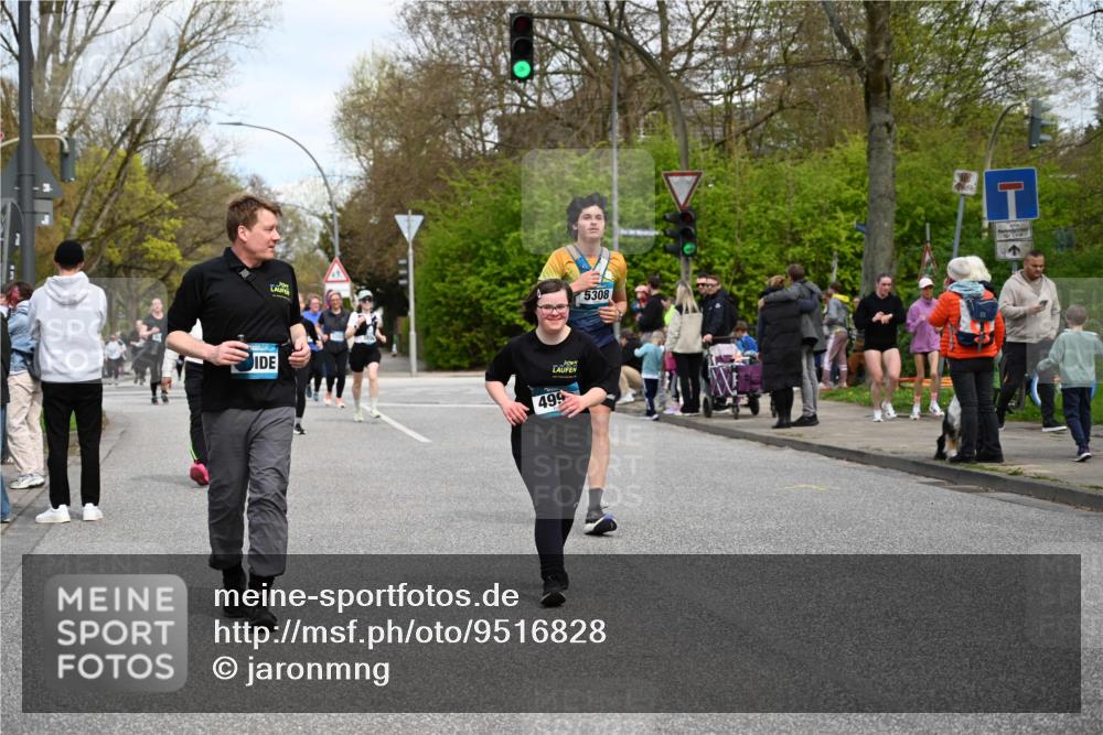 12.04.2026 - 45. Internationalen Wilhelmsburger Insellauf J. Mangold http://msf.ph/oto/9516828 12.04.2026 13:19:59 Ziel 3857, 2946, 4905, 4274, 2534, 4936, 2366, 3655, 2261, 2264, 3448, 3449, 2894, 2888, 3898, 2431, 4121, 5308, 3236, 4718, 2247, 3203, 5342, 3822, 3821, 4999, 4803, 2224, 4223, 4224, 4954, 5258, 3284 meine-sportfotos.de