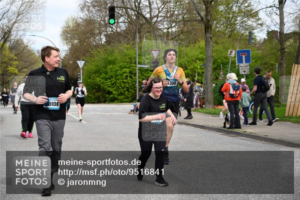 12.04.2026 - 45. Internationalen Wilhelmsburger Insellauf J. Mangold http://msf.ph/oto/9516841 12.04.2026 13:20:00 Ziel 2946, 4905, 4274, 2534, 4936, 2366, 3655, 2261, 2264, 3448, 3449, 2894, 2888, 3898, 3898, 2431, 4121, 5308, 3236, 4718, 3236, 4718, 2247, 3203, 5342, 3822, 3821, 4999, 4803, 2224, 4223, 4224, 4954, 5258, 3284 meine-sportfotos.de