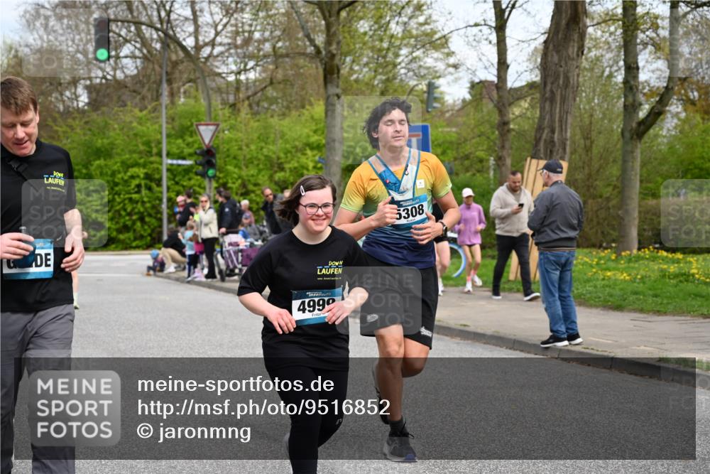 12.04.2026 - 45. Internationalen Wilhelmsburger Insellauf J. Mangold http://msf.ph/oto/9516852 12.04.2026 13:20:01 Ziel 4905, 4274, 2534, 4936, 2366, 3655, 2261, 2264, 3448, 3449, 2894, 2888, 3898, 2431, 4121, 5308, 3236, 4718, 2247, 3203, 5342, 3822, 3821, 4999, 4803, 2224, 4223, 4224, 4954, 5258, 3284 meine-sportfotos.de