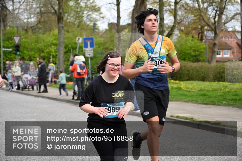 12.04.2026 - 45. Internationalen Wilhelmsburger Insellauf J. Mangold http://msf.ph/oto/9516858 12.04.2026 13:20:02 Ziel 2534, 4936, 2366, 3655, 2261, 2264, 3448, 3449, 2894, 2888, 3898, 2431, 4121, 5308, 3236, 4718, 2247, 3203, 2247, 3203, 5342, 3822, 3821, 4999, 4803, 2224, 4223, 4224, 4954, 5258, 3284 meine-sportfotos.de