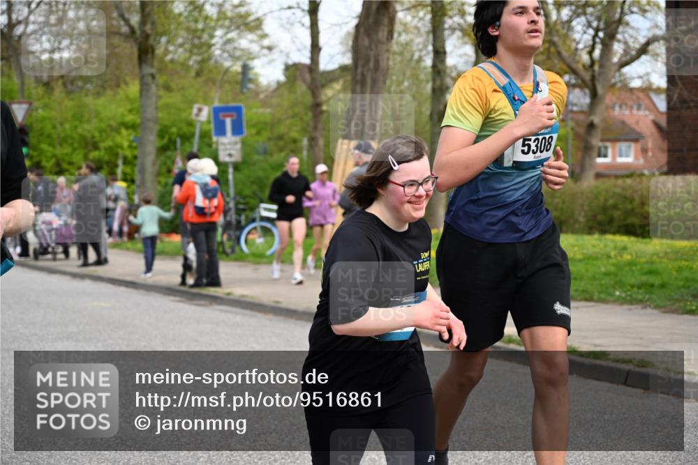 12.04.2026 - 45. Internationalen Wilhelmsburger Insellauf J. Mangold http://msf.ph/oto/9516861 12.04.2026 13:20:02 Ziel 2534, 4936, 2366, 3655, 2261, 2264, 3448, 3449, 2894, 2888, 3898, 2431, 4121, 5308, 3236, 4718, 2247, 3203, 2247, 3203, 5342, 3822, 3821, 4999, 4803, 2224, 4223, 4224, 4954, 5258, 3284 meine-sportfotos.de