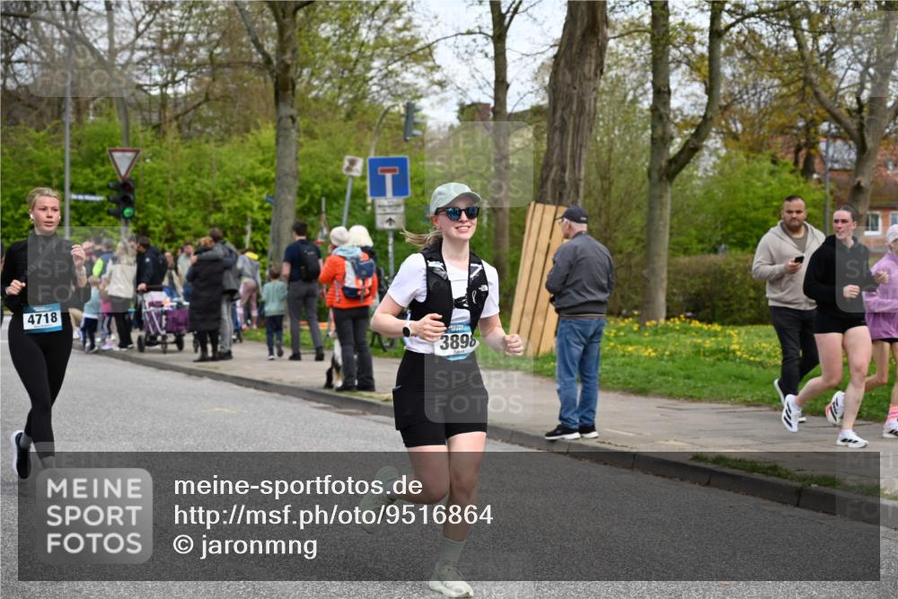 12.04.2026 - 45. Internationalen Wilhelmsburger Insellauf J. Mangold http://msf.ph/oto/9516864 12.04.2026 13:20:06 Ziel 2366, 3655, 2261, 2264, 3448, 3449, 2894, 2888, 3898, 2431, 4121, 5308, 3236, 4718, 2247, 3203, 5342, 3822, 3821, 4999, 4803, 4803, 2224, 4223, 4224, 4954, 5258, 3284, 2469, 4305 meine-sportfotos.de