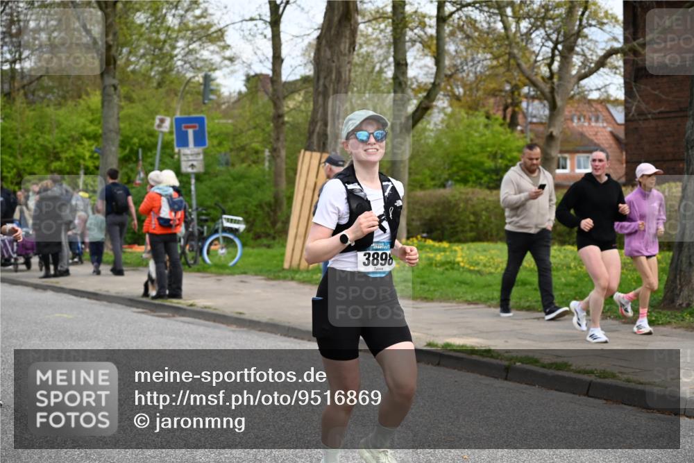 12.04.2026 - 45. Internationalen Wilhelmsburger Insellauf J. Mangold http://msf.ph/oto/9516869 12.04.2026 13:20:06 Ziel 2366, 3655, 2261, 2264, 3448, 3449, 2894, 2888, 3898, 2431, 4121, 5308, 3236, 4718, 2247, 3203, 5342, 3822, 3821, 4999, 4803, 4803, 2224, 4223, 4224, 4954, 5258, 3284, 2469, 4305 meine-sportfotos.de