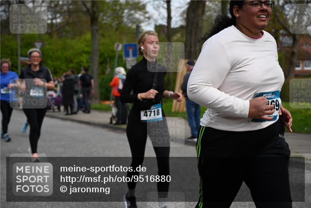 12.04.2026 - 45. Internationalen Wilhelmsburger Insellauf J. Mangold http://msf.ph/oto/9516880 12.04.2026 13:20:07 Ziel 3655, 2261, 2264, 3448, 3449, 2894, 2888, 3898, 2431, 4121, 5308, 2431, 4121, 5308, 3236, 4718, 2247, 3203, 5342, 3822, 3821, 4999, 4803, 2224, 4223, 2224, 4223, 4224, 4954, 5258, 3284, 2469, 4305, 2013 meine-sportfotos.de