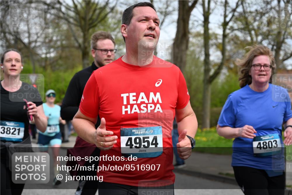 12.04.2026 - 45. Internationalen Wilhelmsburger Insellauf J. Mangold http://msf.ph/oto/9516907 12.04.2026 13:20:11 Ziel 2261, 2264, 3448, 3449, 2894, 2888, 3898, 2431, 4121, 5308, 3236, 4718, 2247, 3203, 5342, 3822, 3821, 4999, 4803, 2224, 4223, 4224, 4954, 5258, 3284, 2469, 4305, 2013, 3233, 5230 meine-sportfotos.de
