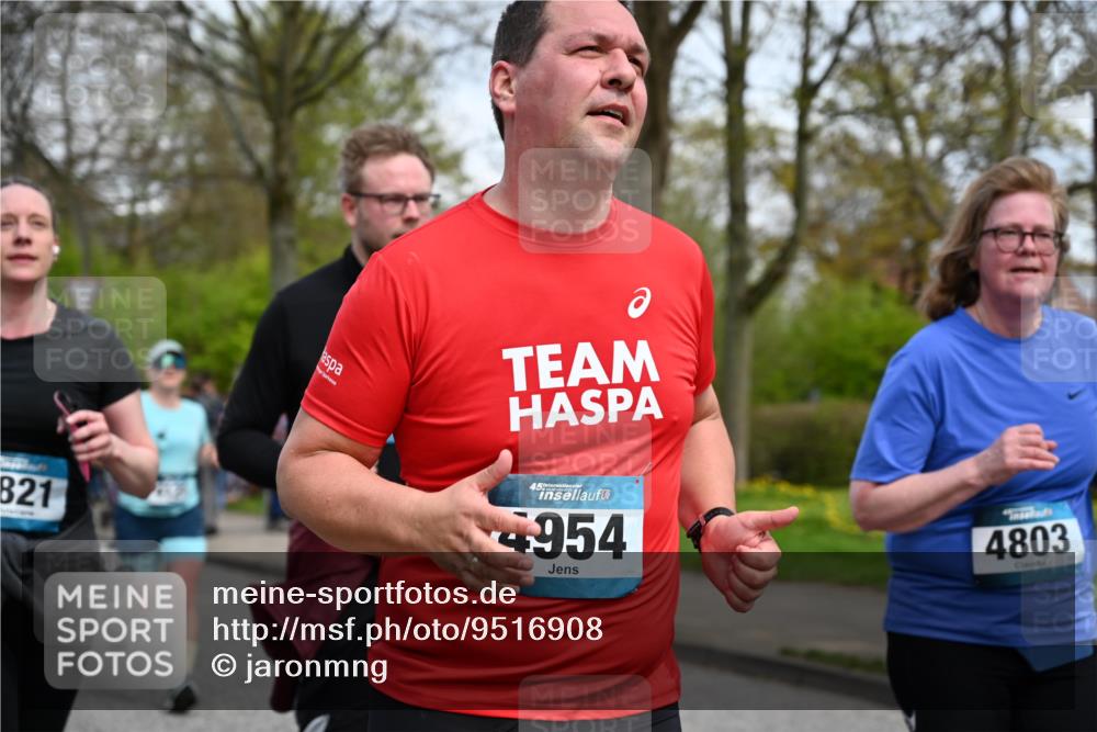 12.04.2026 - 45. Internationalen Wilhelmsburger Insellauf J. Mangold http://msf.ph/oto/9516908 12.04.2026 13:20:11 Ziel 2261, 2264, 3448, 3449, 2894, 2888, 3898, 2431, 4121, 5308, 3236, 4718, 2247, 3203, 5342, 3822, 3821, 4999, 4803, 2224, 4223, 4224, 4954, 5258, 3284, 2469, 4305, 2013, 3233, 5230 meine-sportfotos.de