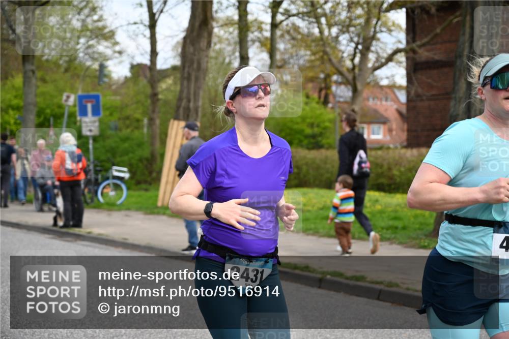 12.04.2026 - 45. Internationalen Wilhelmsburger Insellauf J. Mangold http://msf.ph/oto/9516914 12.04.2026 13:20:13 Ziel 2261, 2264, 3448, 3449, 2894, 2888, 3898, 2431, 4121, 5308, 3236, 4718, 2247, 3203, 5342, 3822, 3821, 4999, 4803, 2224, 4223, 4224, 4954, 5258, 3284, 2469, 4305, 2013, 3233, 5230, 3766 meine-sportfotos.de