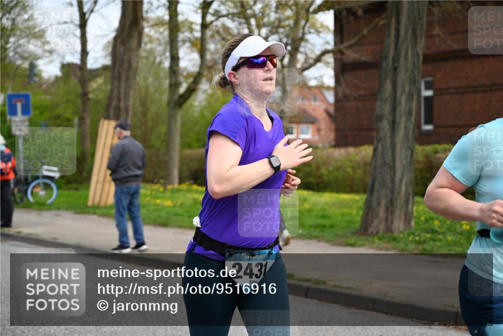 12.04.2026 - 45. Internationalen Wilhelmsburger Insellauf J. Mangold http://msf.ph/oto/9516916 12.04.2026 13:20:13 Ziel 2261, 2264, 3448, 3449, 2894, 2888, 3898, 2431, 4121, 5308, 3236, 4718, 2247, 3203, 5342, 3822, 3821, 4999, 4803, 2224, 4223, 4224, 4954, 5258, 3284, 2469, 4305, 2013, 3233, 5230, 3766 meine-sportfotos.de