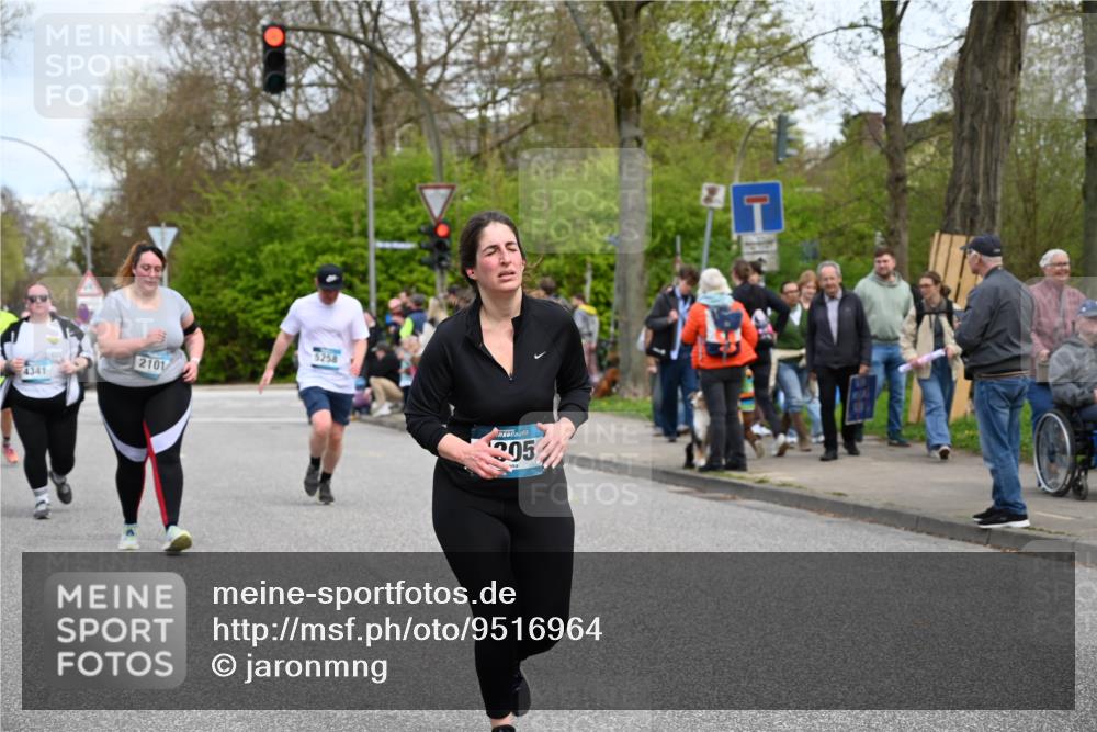 12.04.2026 - 45. Internationalen Wilhelmsburger Insellauf J. Mangold http://msf.ph/oto/9516964 12.04.2026 13:20:23 Ziel 3898, 2431, 4121, 5308, 3236, 4718, 2247, 3203, 5342, 3822, 3821, 4999, 4803, 2224, 4223, 4224, 4954, 5258, 3284, 2469, 4305, 2013, 3233, 5230, 3766, 4103, 4341, 5633, 4284, 4293 meine-sportfotos.de