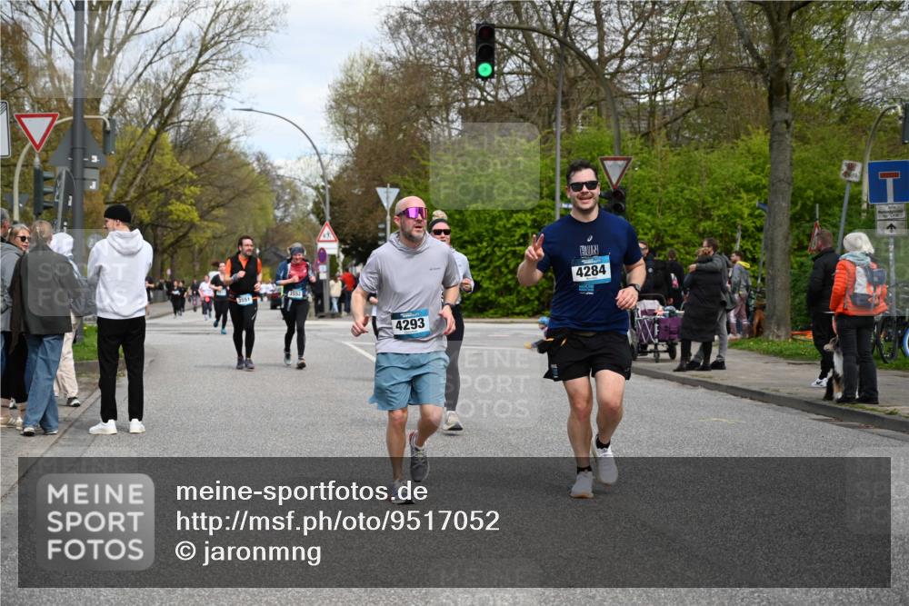 12.04.2026 - 45. Internationalen Wilhelmsburger Insellauf J. Mangold http://msf.ph/oto/9517052 12.04.2026 13:20:42 Ziel 4999, 4803, 2224, 4223, 4224, 4954, 5258, 3284, 2469, 4305, 2013, 3233, 5230, 3766, 4103, 4341, 5633, 4284, 4293, 5543, 2363, 2101, 2101, 4417, 3552, 3551, 2333, 4018, 5716, 4319 meine-sportfotos.de