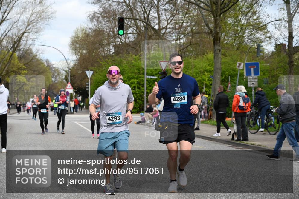 12.04.2026 - 45. Internationalen Wilhelmsburger Insellauf J. Mangold http://msf.ph/oto/9517061 12.04.2026 13:20:42 Ziel 4999, 4803, 2224, 4223, 4224, 4954, 5258, 3284, 2469, 4305, 2013, 3233, 5230, 3766, 4103, 4341, 5633, 4284, 4293, 5543, 2363, 2101, 2101, 4417, 3552, 3551, 2333, 4018, 5716, 4319 meine-sportfotos.de