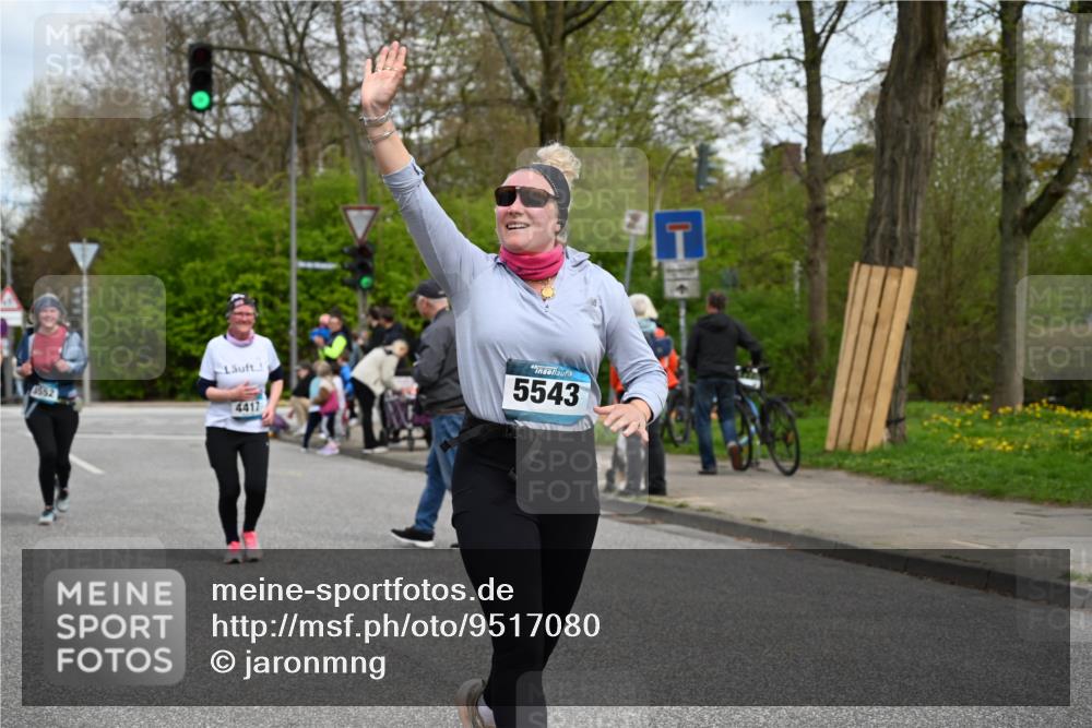 12.04.2026 - 45. Internationalen Wilhelmsburger Insellauf J. Mangold http://msf.ph/oto/9517080 12.04.2026 13:20:45 Ziel 4224, 4954, 5258, 3284, 2469, 4305, 2013, 3233, 5230, 3766, 4103, 4341, 5633, 5633, 4284, 4293, 5543, 2363, 2101, 4417, 3552, 3551, 3552, 3551, 2333, 4018, 5716, 4319, 5297 meine-sportfotos.de