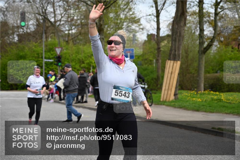 12.04.2026 - 45. Internationalen Wilhelmsburger Insellauf J. Mangold http://msf.ph/oto/9517083 12.04.2026 13:20:45 Ziel 4224, 4954, 5258, 3284, 2469, 4305, 2013, 3233, 5230, 3766, 4103, 4341, 5633, 5633, 4284, 4293, 5543, 2363, 2101, 4417, 3552, 3551, 3552, 3551, 2333, 4018, 5716, 4319, 5297 meine-sportfotos.de