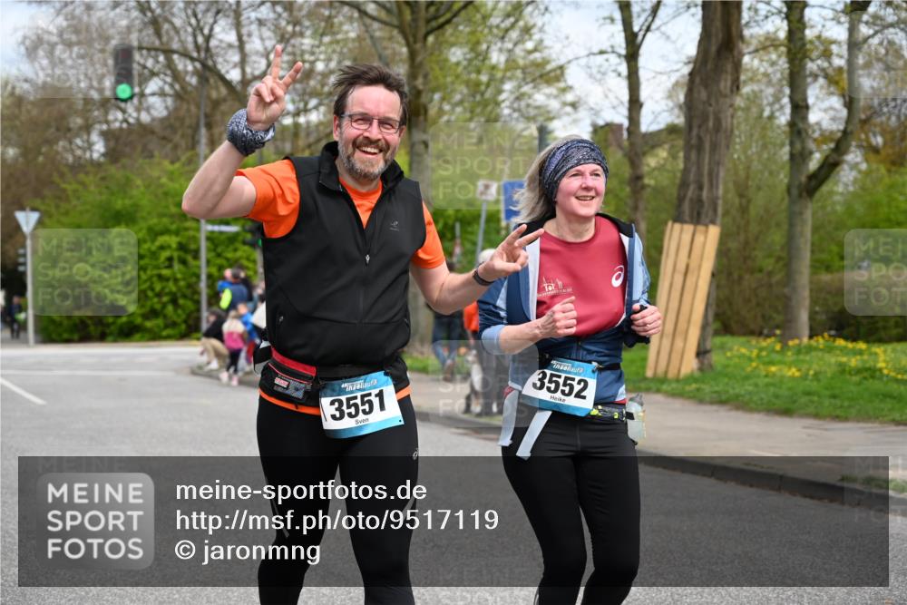 12.04.2026 - 45. Internationalen Wilhelmsburger Insellauf J. Mangold http://msf.ph/oto/9517119 12.04.2026 13:20:49 Ziel 2469, 4305, 2013, 3233, 5230, 3766, 4103, 4341, 5633, 4284, 4293, 5543, 5543, 2363, 2101, 4417, 3552, 3551, 2333, 4018, 5716, 4319, 5297, 4878, 5484, 2692 meine-sportfotos.de