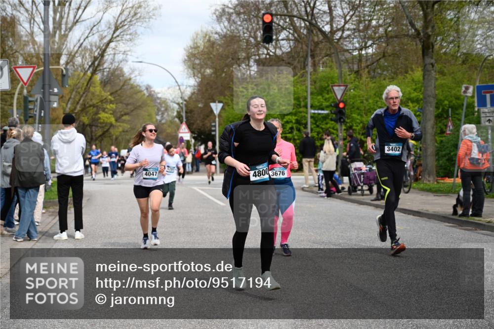 12.04.2026 - 45. Internationalen Wilhelmsburger Insellauf J. Mangold http://msf.ph/oto/9517194 12.04.2026 13:21:18 Ziel 2101, 4417, 3552, 3551, 2333, 4018, 5716, 4319, 5297, 4878, 5484, 2692, 4444, 4800, 4047, 2175, 3402, 5482, 4017, 4017, 3676, 2628, 3251, 5201, 3109, 4404, 4362, 2473 meine-sportfotos.de
