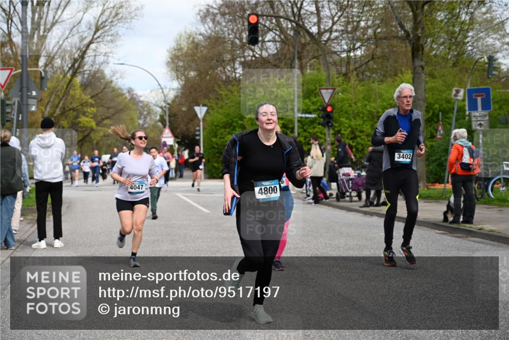 12.04.2026 - 45. Internationalen Wilhelmsburger Insellauf J. Mangold http://msf.ph/oto/9517197 12.04.2026 13:21:18 Ziel 2101, 4417, 3552, 3551, 2333, 4018, 5716, 4319, 5297, 4878, 5484, 2692, 4444, 4800, 4047, 2175, 3402, 5482, 4017, 4017, 3676, 2628, 3251, 5201, 3109, 4404, 4362, 2473 meine-sportfotos.de