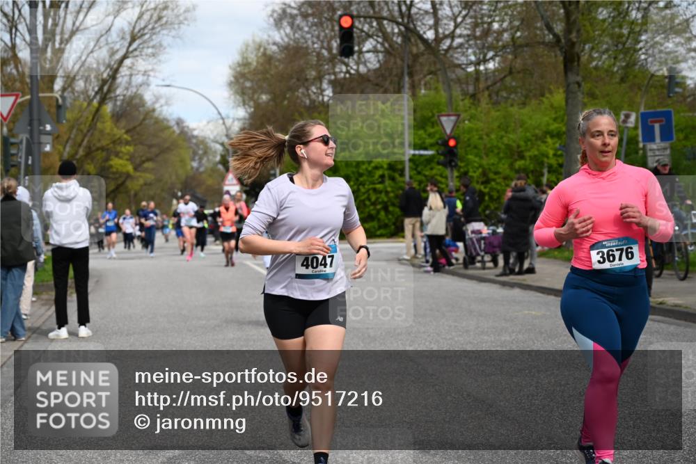 12.04.2026 - 45. Internationalen Wilhelmsburger Insellauf J. Mangold http://msf.ph/oto/9517216 12.04.2026 13:21:20 Ziel 4417, 3552, 3551, 2333, 4018, 5716, 4319, 5297, 4878, 5484, 2692, 4444, 4800, 4047, 2175, 4047, 2175, 3402, 5482, 4017, 3676, 2628, 3251, 5201, 3109, 4404, 4362, 2473, 2552 meine-sportfotos.de
