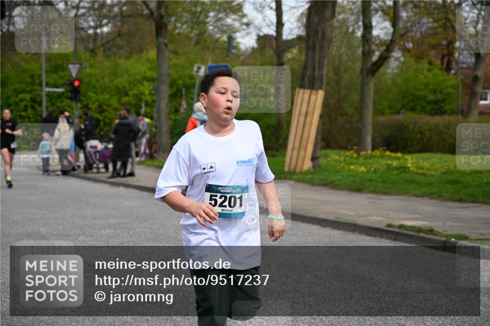 12.04.2026 - 45. Internationalen Wilhelmsburger Insellauf J. Mangold http://msf.ph/oto/9517237 12.04.2026 13:21:24 Ziel 2333, 4018, 5716, 4319, 5297, 4878, 5484, 2692, 4444, 4800, 4047, 2175, 3402, 5482, 4017, 3676, 2628, 3251, 3251, 5201, 3109, 4404, 4362, 2473, 2552, 2130, 2840, 3998, 5462 meine-sportfotos.de
