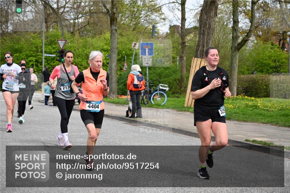 12.04.2026 - 45. Internationalen Wilhelmsburger Insellauf J. Mangold http://msf.ph/oto/9517254 12.04.2026 13:21:29 Ziel 4319, 5297, 4878, 5484, 2692, 4444, 4800, 4047, 2175, 3402, 5482, 4017, 3676, 2628, 3251, 5201, 3109, 4404, 3109, 4404, 4362, 2473, 2552, 2130, 2840, 3998, 5462, 5205, 4809, 2002 meine-sportfotos.de