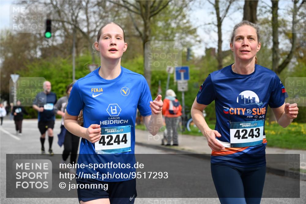 12.04.2026 - 45. Internationalen Wilhelmsburger Insellauf J. Mangold http://msf.ph/oto/9517293 12.04.2026 13:21:34 Ziel 4878, 5484, 2692, 4444, 4800, 4047, 2175, 3402, 5482, 4017, 3676, 3676, 2628, 3251, 5201, 3109, 4404, 4362, 2473, 2552, 2130, 2840, 3998, 5462, 5205, 4809, 2002, 2332 meine-sportfotos.de