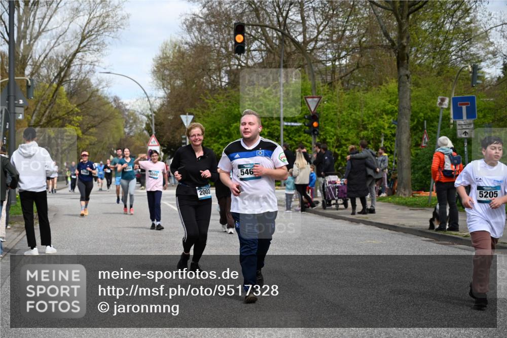 12.04.2026 - 45. Internationalen Wilhelmsburger Insellauf J. Mangold http://msf.ph/oto/9517328 12.04.2026 13:21:40 Ziel 4444, 4800, 4047, 2175, 3402, 5482, 4017, 3676, 2628, 3251, 5201, 3109, 4404, 4362, 2473, 2552, 2130, 2840, 3998, 5462, 5205, 4809, 2002, 2002, 2332, 2116, 3581, 3235, 3915 meine-sportfotos.de
