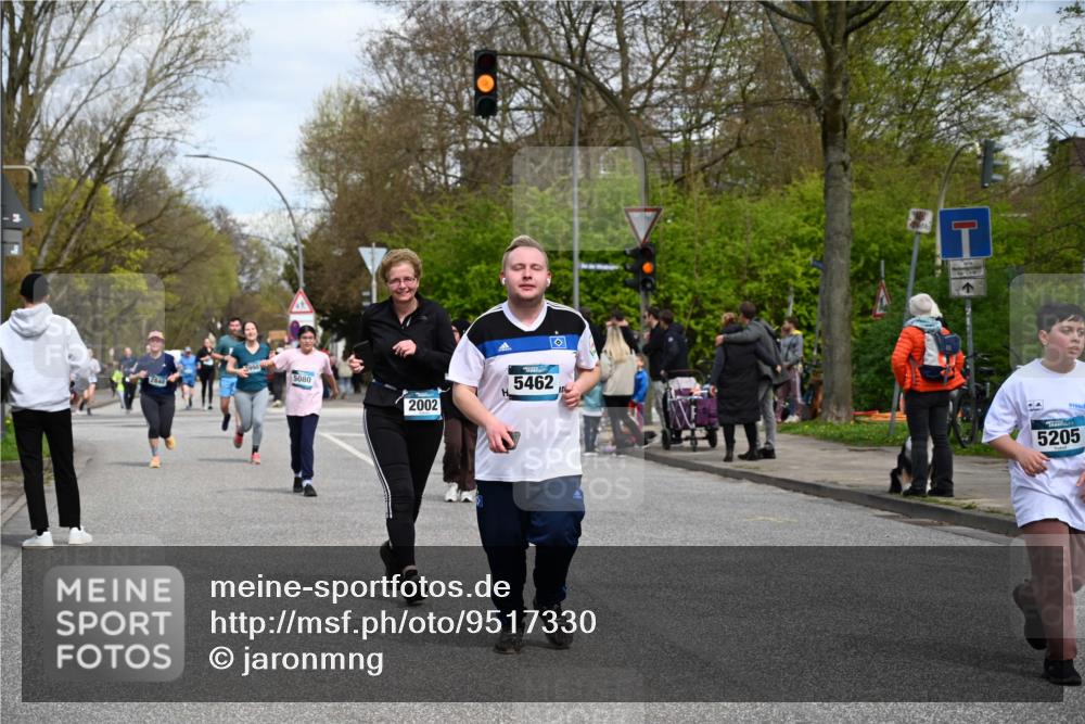 12.04.2026 - 45. Internationalen Wilhelmsburger Insellauf J. Mangold http://msf.ph/oto/9517330 12.04.2026 13:21:40 Ziel 4444, 4800, 4047, 2175, 3402, 5482, 4017, 3676, 2628, 3251, 5201, 3109, 4404, 4362, 2473, 2552, 2130, 2840, 3998, 5462, 5205, 4809, 2002, 2002, 2332, 2116, 3581, 3235, 3915 meine-sportfotos.de