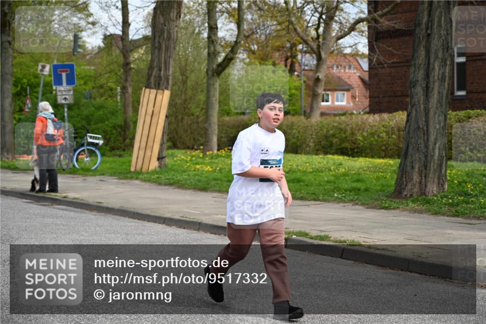 12.04.2026 - 45. Internationalen Wilhelmsburger Insellauf J. Mangold http://msf.ph/oto/9517332 12.04.2026 13:21:41 Ziel 4800, 4047, 2175, 3402, 5482, 4017, 3676, 2628, 3251, 5201, 3109, 4404, 3109, 4404, 4362, 2473, 2552, 2130, 2840, 3998, 5462, 5205, 4809, 2002, 2332, 2116, 3581, 3235, 3915, 5080, 4348, 5085 meine-sportfotos.de