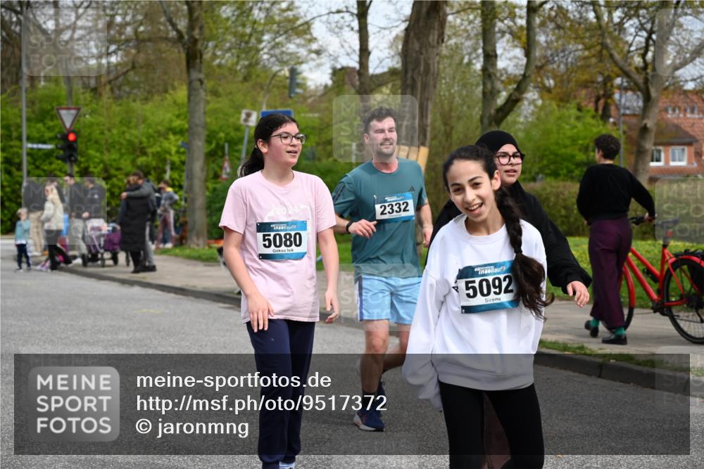 12.04.2026 - 45. Internationalen Wilhelmsburger Insellauf J. Mangold http://msf.ph/oto/9517372 12.04.2026 13:21:49 Ziel 5482, 4017, 3676, 2628, 3251, 5201, 3109, 4404, 4362, 2473, 2552, 2130, 2840, 3998, 5462, 5205, 4809, 2002, 2332, 2116, 2116, 3581, 3235, 3915, 5080, 4348, 5085, 3603, 3602, 5092, 2246, 5192, 5171, 3162, 4443, 4442, 3746 meine-sportfotos.de