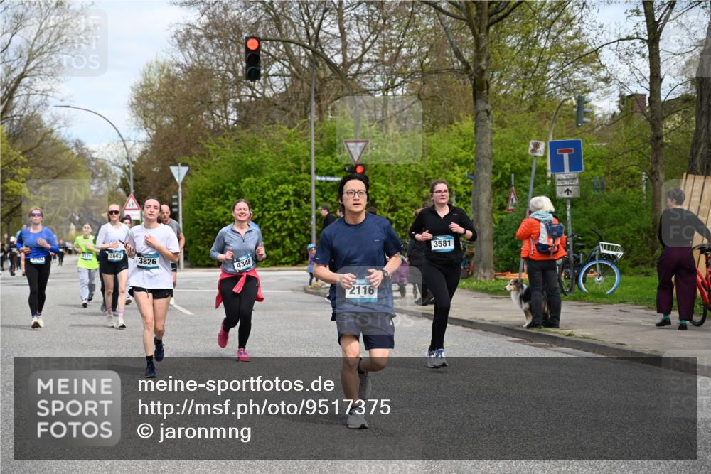 12.04.2026 - 45. Internationalen Wilhelmsburger Insellauf J. Mangold http://msf.ph/oto/9517375 12.04.2026 13:21:54 Ziel 4017, 3676, 2628, 3251, 5201, 3109, 4404, 4362, 2473, 2552, 2130, 2840, 3998, 5462, 5205, 4809, 2002, 2332, 2116, 3581, 3235, 3915, 5080, 4348, 5085, 3603, 3602, 3603, 3602, 5092, 2246, 5192, 5171, 3162, 4443, 4442, 3746, 5290, 3057, 3667, 5304 meine-sportfotos.de